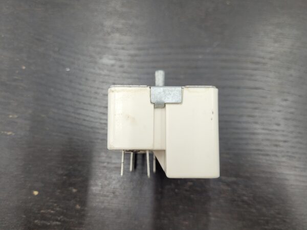 Whirlpool Stove Surface Element Infinite Switch 3148952 - Image 2