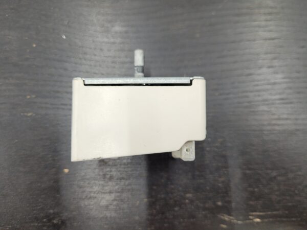 GE Range Surface Element Control Switch, 2,600-watt WB24T10025 - Image 3