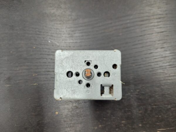 GE Range Surface Element Control Switch, 2,600-watt WB24T10025 - Image 5