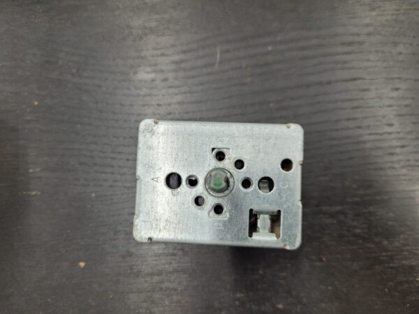GE Range Surface Element Control Switch, 2,000-watt WB24T10026 / 164D1816P11 - Image 5