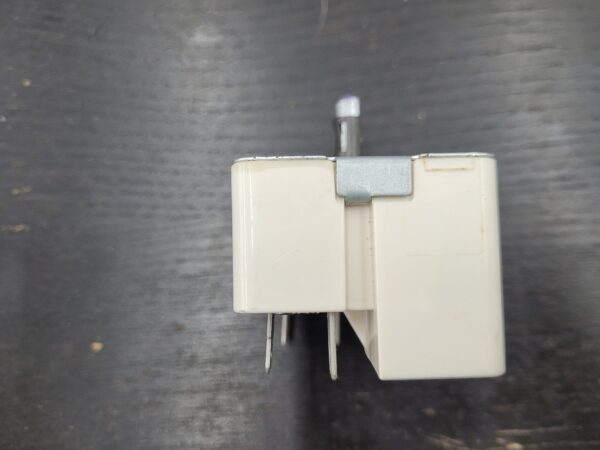 Kenmore Range Surface Element Control Switch W10578768 - Image 2