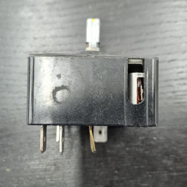 Frigidaire Range Warming Drawer Control Switch 316095500 - Image 3