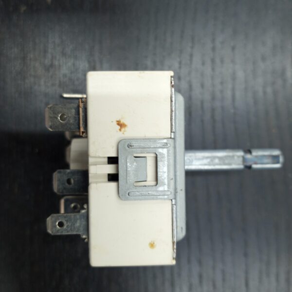 GE Range Dual Surface Element Control Switch WB24T10058 - Image 2