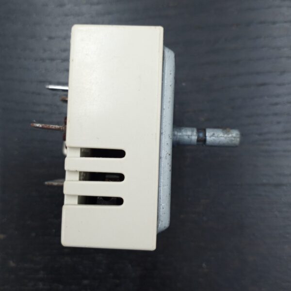 GE Stove Surface Element Control Switch WB24T10119 (5059079042)
