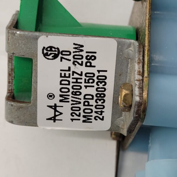 Whirlpool Refrigerator Ice Maker water inlet valve W10801996 240380301 - Image 6