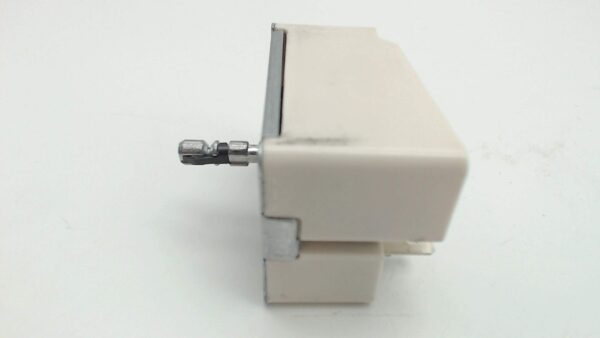 Whirlpool Electric Range 6" Surface Burner Switch. 5.2-6.6A 240V WP3149404 - Image 2