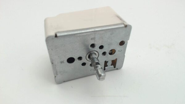 Whirlpool Electric Range 6" Surface Burner Switch. 5.2-6.6A 240V WP3149404 - Image 5