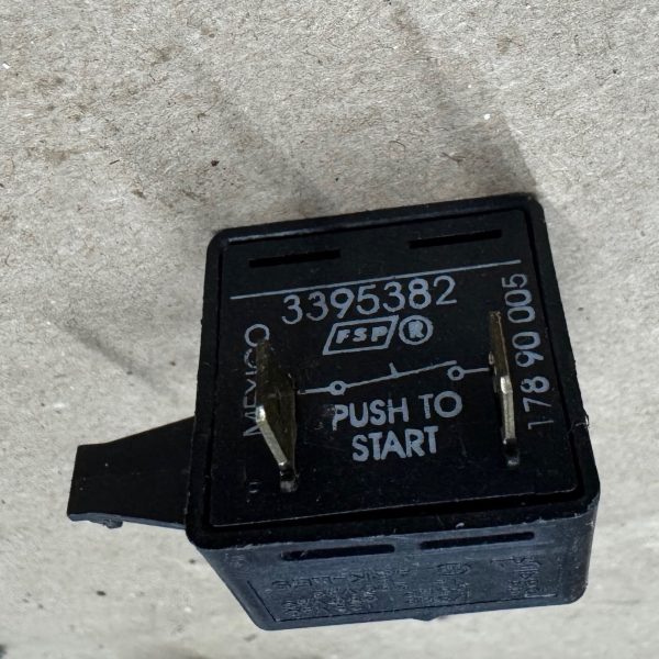 Whirlpool Dryer Push-to-Start Switch (replaces 3395382) WP3395382 - Image 2