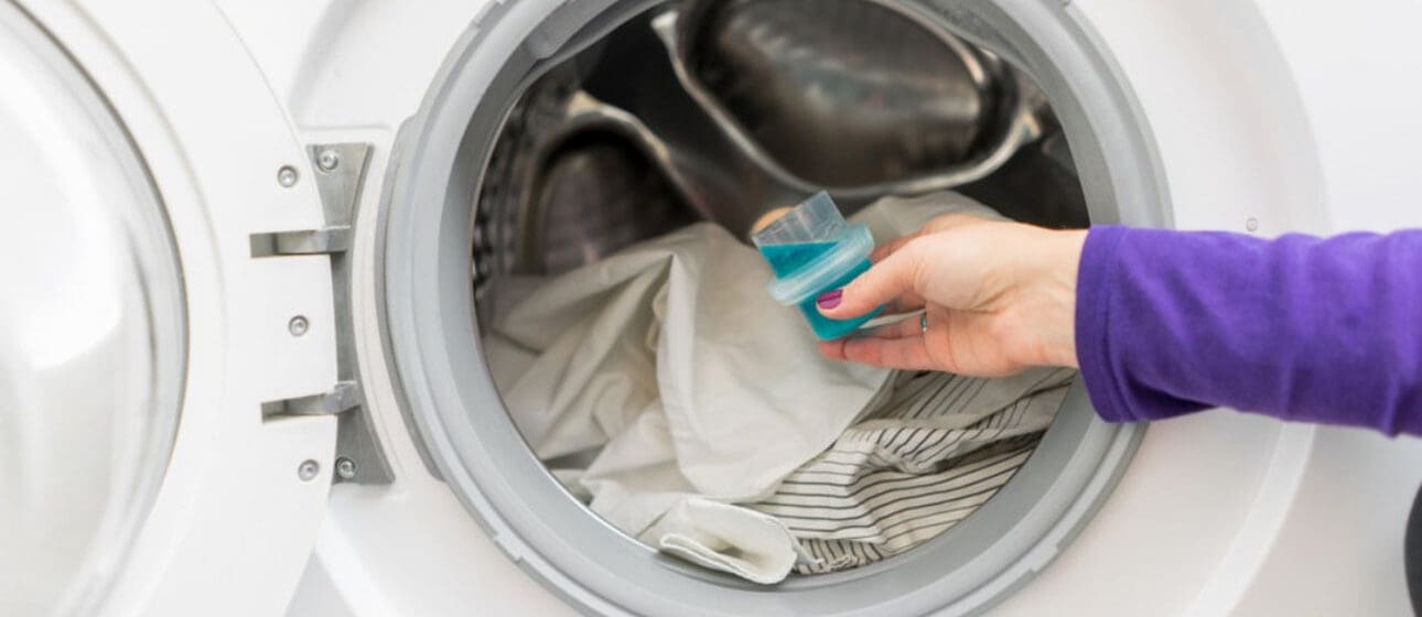 how much detergent to use in a washing machine?
