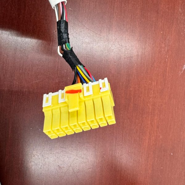 Samsung Refrigerator Ice Maker Assembly DA97-12317A - Image 3