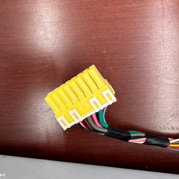 Samsung Refrigerator Ice Maker Assembly DA97-15217D - Image 2