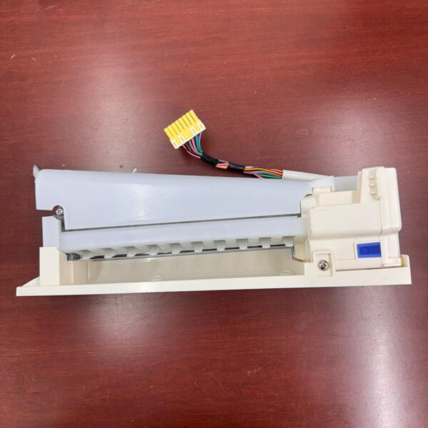 Samsung Refrigerator Ice Maker Assembly DA97-15217D - Image 3
