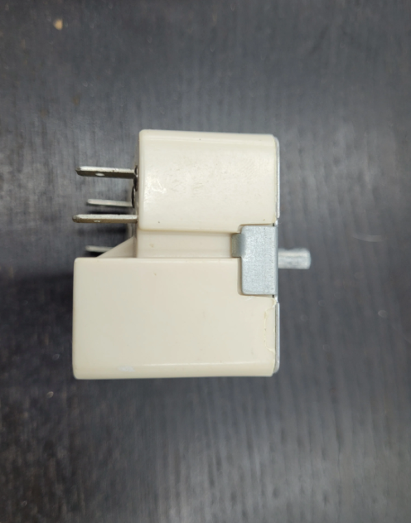 Frigidaire Range Small Surface Element Control Switch 316436000 - Image 2
