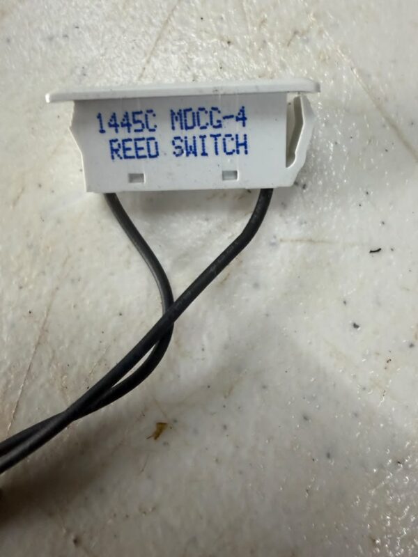 Samsung Refrigerator Switch Reed  DA34-00043C - Image 2